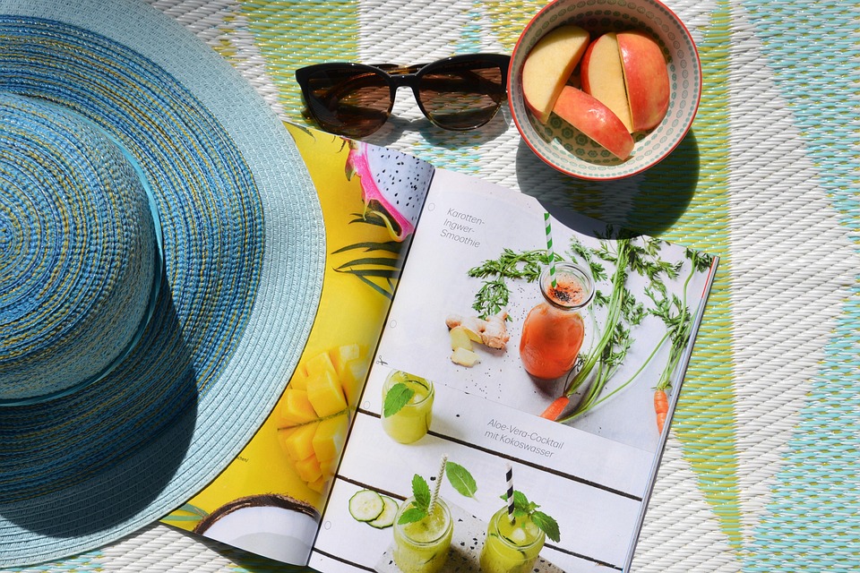 Sip into Spring: 10 Refreshing Smoothie Recipes to Brighten Your Day